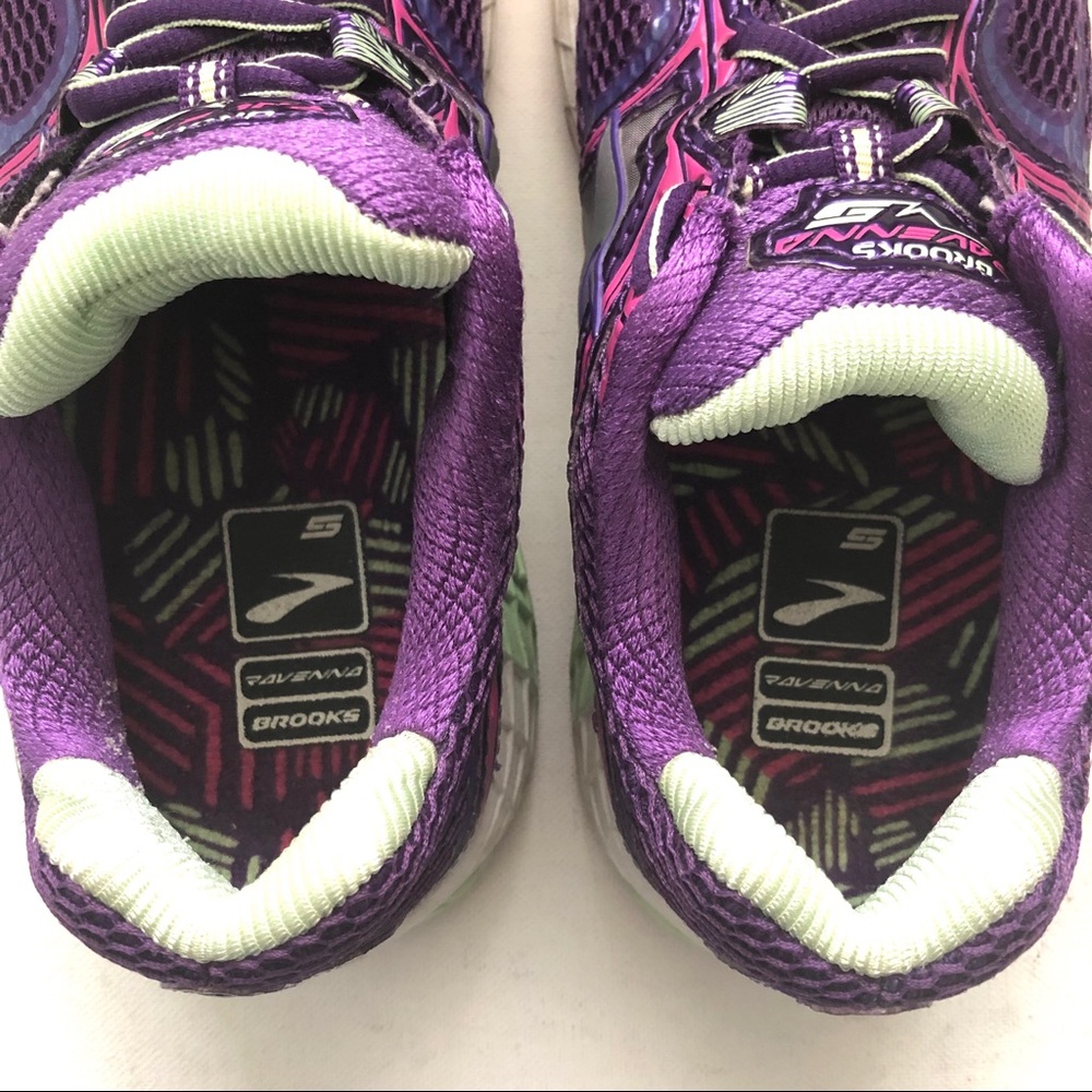 Brooks Ravenna 5 Athletic Running Sneakers  7 - Picture 5 of 11